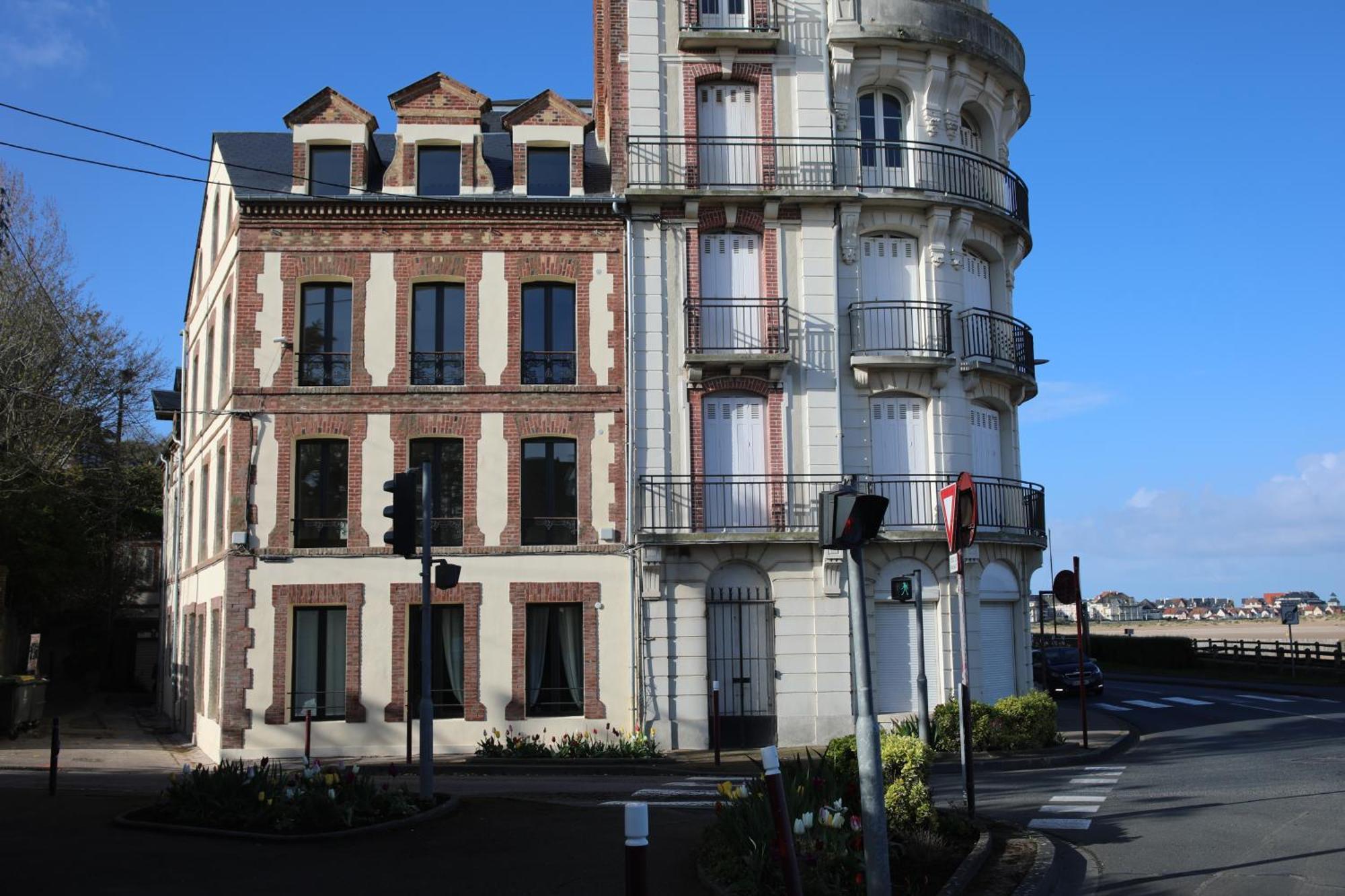 Nid Douillet A 30 Metres De La Grande Plage De Houlgate - Residence La Vague - エクステリア 写真